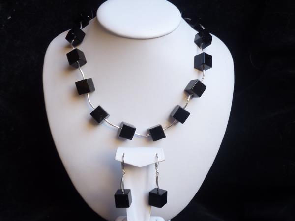 Onyx (2210) 55 cm